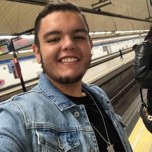 Meet your Posher, Felipe